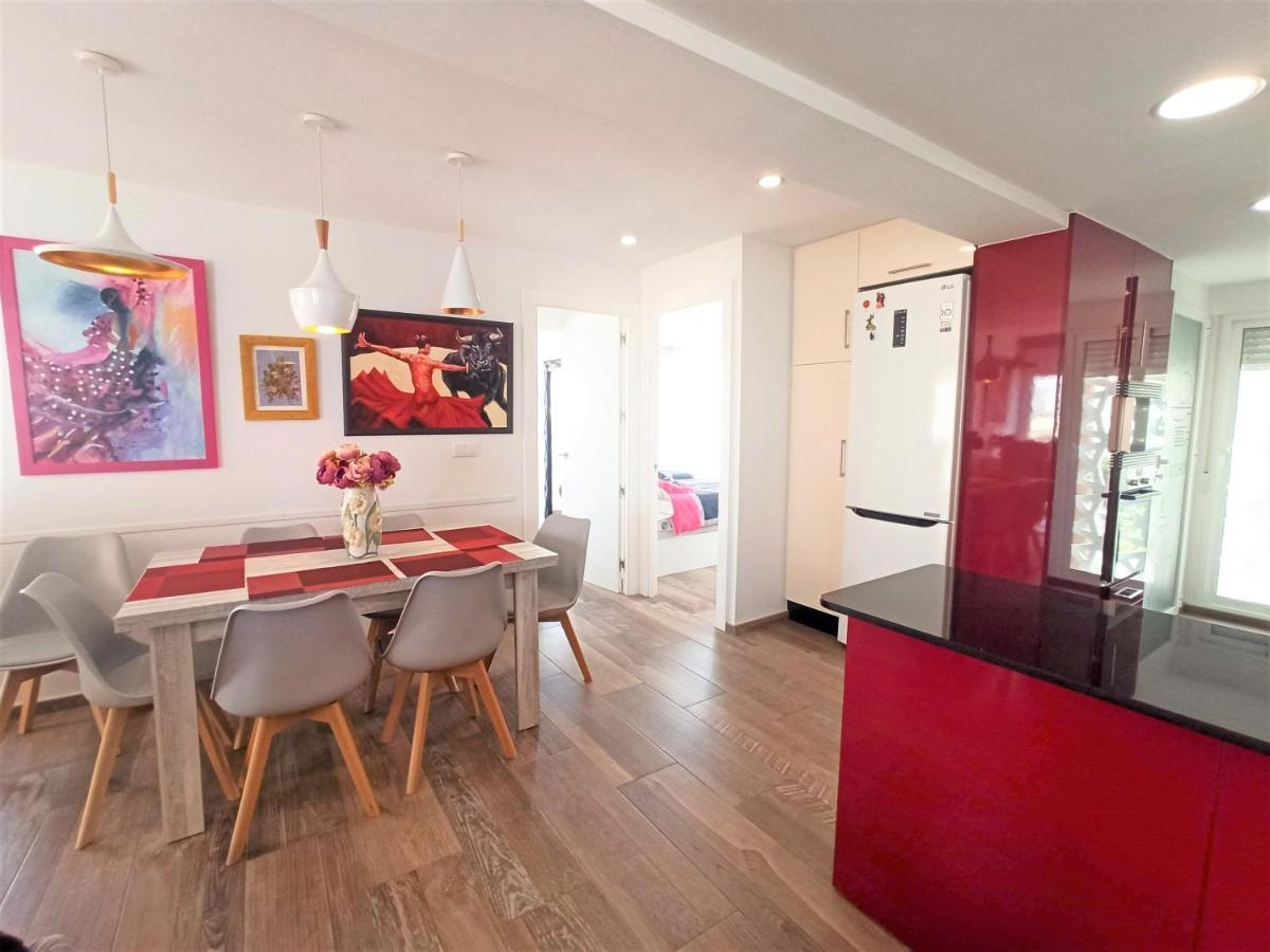La Mamma Mia Apartment เบนิดอร์ม ภายนอก รูปภาพ