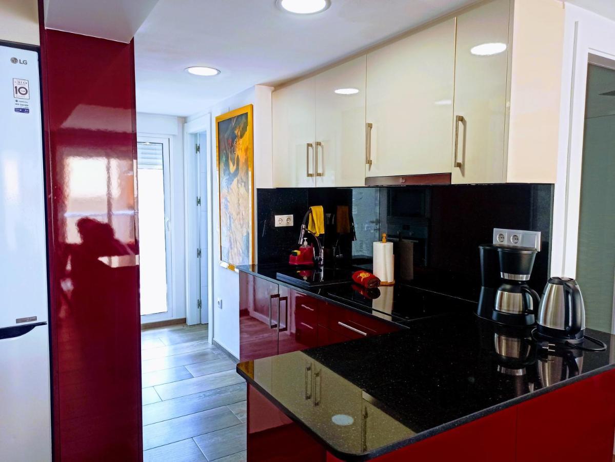 La Mamma Mia Apartment เบนิดอร์ม ภายนอก รูปภาพ
