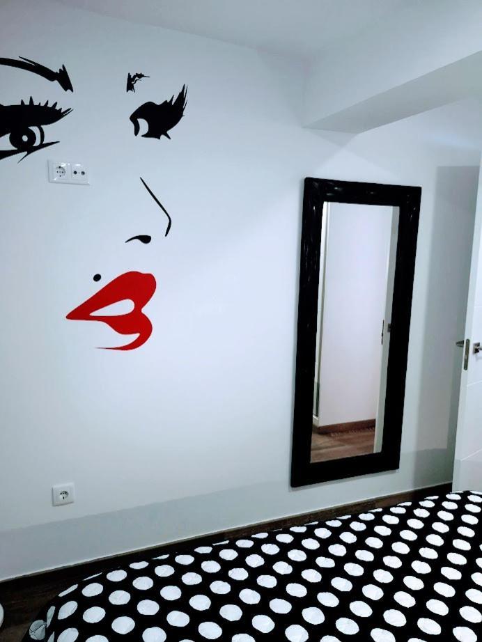 La Mamma Mia Apartment เบนิดอร์ม ภายนอก รูปภาพ