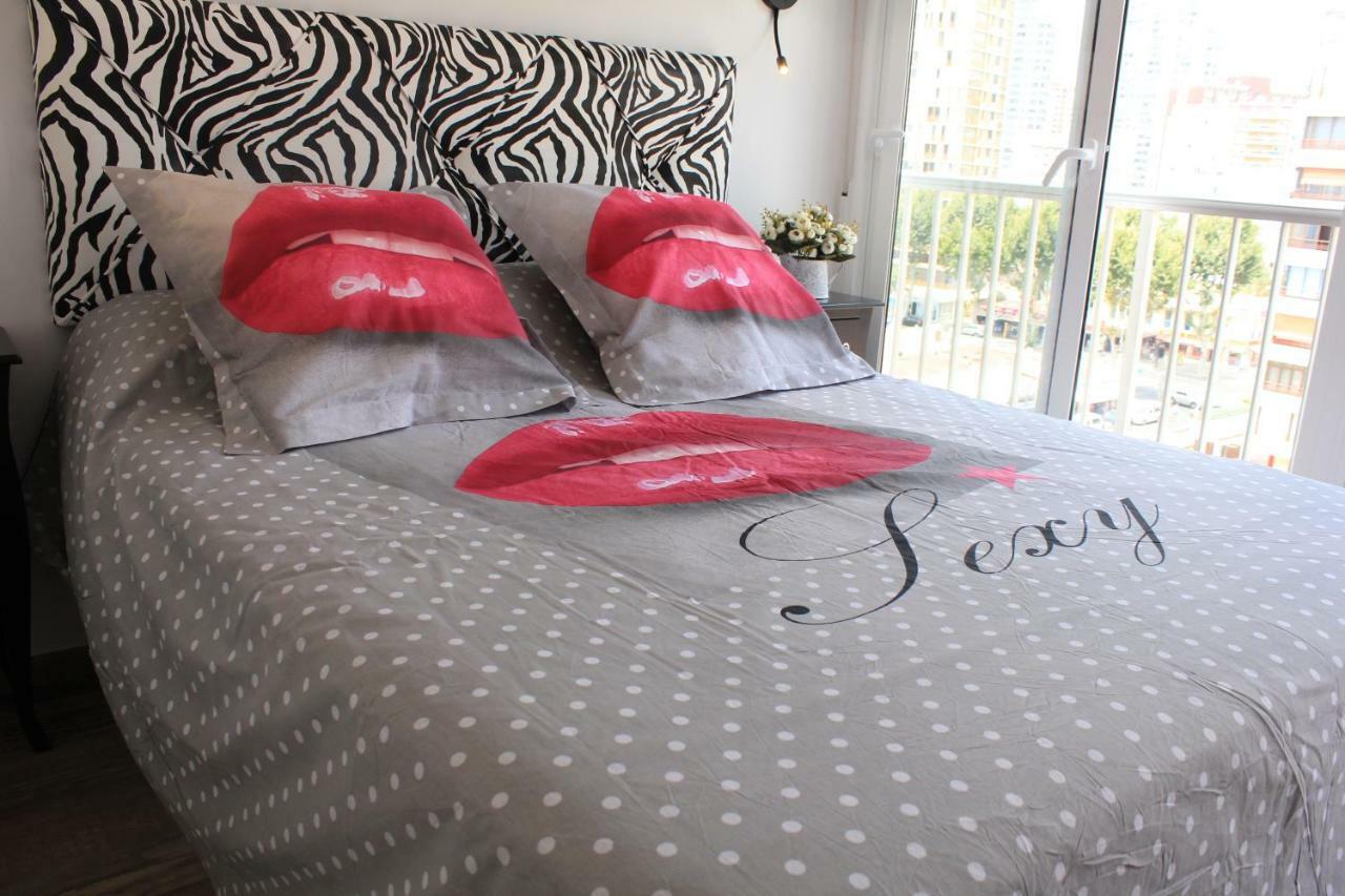 La Mamma Mia Apartment เบนิดอร์ม ภายนอก รูปภาพ
